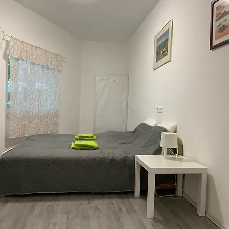 Levendulakert Apartman