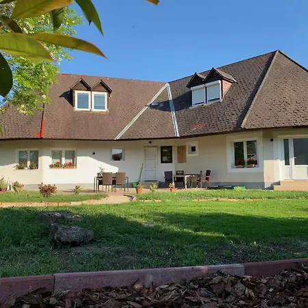 Apartamento Levendulakert