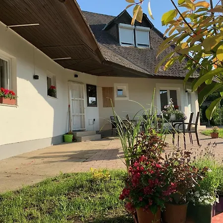 Levendulakert Apartmanhaz 希欧福克