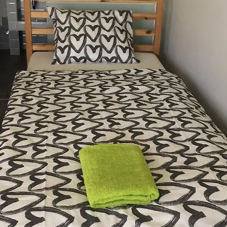 Levendulakert Apartman *