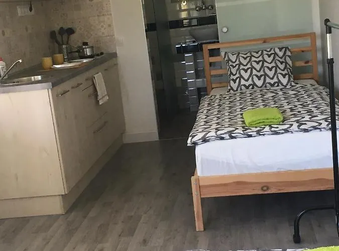 Levendulakert Apartmanhaz Διαμέρισμα *