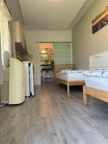 Levendulakert Apartmanhaz * シオーフォク