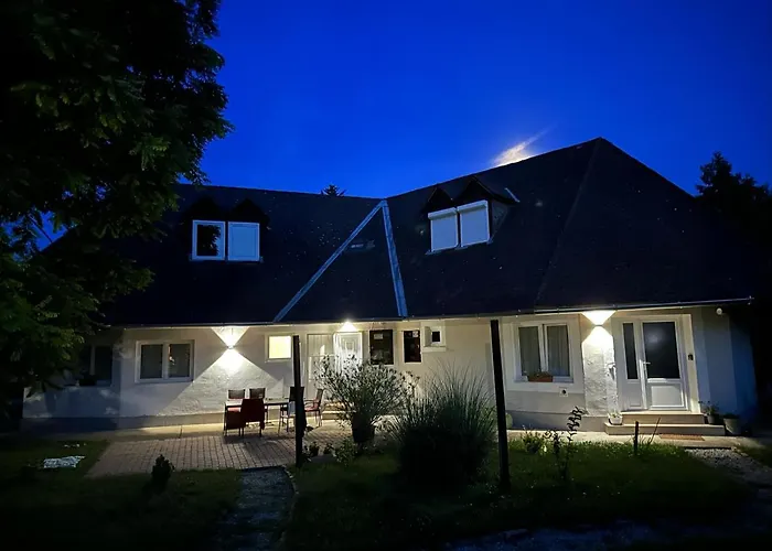 Levendulakert Apartmanhaz Apartment *