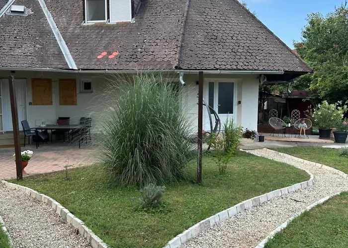 Levendulakert Apartmanhaz Apartment